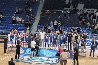 Budućnost Voli je 16. put šampion, 'studenti' pružili dobru borbu (VIDEO) Budućnost Voli je 16. put šampion, 'studenti' pružili dobru borbu (VIDEO)