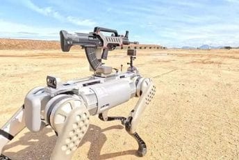 Kineska vojska predstavila robota psa s puškom: Mijenja ljude u ratu, skače, puca (VIDEO)