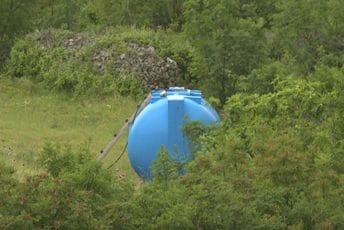 Mještani Bratonožića deset godina piju kišnicu: Najavljuju blokadu auto-puta Mještani Bratonožića deset godina piju kišnicu: Najavljuju blokadu auto-puta