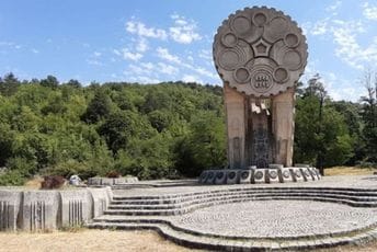 Centralna proslava Dana ustanka crnogorskog naroda i Dana državnosti kod spomenika ispod Trebjese