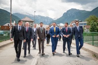 PES: Milatović će morati češće da denuncira Vladu kako bi se dokazao novim partnerima PES: Milatović će morati češće da denuncira Vladu kako bi se dokazao novim partnerima