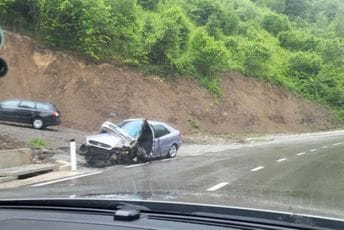 Za 24 sata 11 saobraćajnih nezgoda: Teže povrijeđene dvije osobe Ilustracija