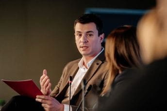 Vukajlović: Da li će NATO direktno i zvanično ući u rat sa Rusijom? Vukajlović: Da li će NATO direktno i zvanično ući u rat sa Rusijom?