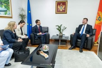 Momo Koprivica razgovarao sa Žeremijem Pele i An-Mari Maske Momo Koprivica razgovarao sa Žeremijem Pele i An-Mari Maske