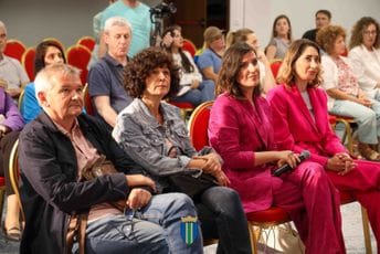 U Baru održano edukativno predavanje o prevenciji i liječenju raka U Baru održano edukativno predavanje o prevenciji i liječenju raka