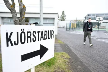 Predsjednički izbori na Islandu: Očekuje se tijesna trka između tri kandidatkinje Predsjednički izbori na Islandu: Očekuje se tijesna trka između tri kandidatkinje