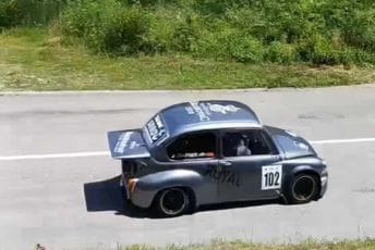 (FOTO/VIDEO) Brdima iznad Kotora odjekuje zvuk sportskih automobila: Trka okupila brojne učesnike iz zemlje i regiona (FOTO/VIDEO) Brdima iznad Kotora odjekuje zvuk sportskih automobila: Trka okupila brojne učesnike iz zemlje i regiona