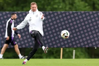 Skandal u Njemačkoj: Javni servis u anketi pitao - želite li više bijelih igrača u reprezentaciji Skandal u Njemačkoj: Javni servis u anketi pitao - želite li više bijelih igrača u reprezentaciji