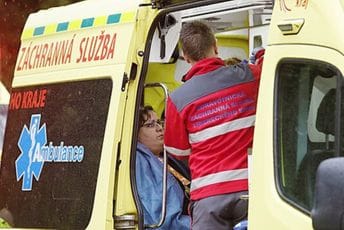 Češka: U udaru groma povrijeđeno 18 ljudi, ima djece, petoro završilo na reanimaciji