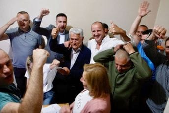 (VIDEO) DPS već slavi u Andrijevici; Ivanović: Sudbina opštine vratiće se u naše ruke (VIDEO) DPS već slavi u Andrijevici; Ivanović: Sudbina opštine vratiće se u naše ruke