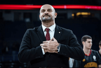 Novi trener stigao u Ljubljanu: Zvezdan Mitrović zvanično na klupi Cedevite Novi trener stigao u Ljubljanu: Zvezdan Mitrović zvanično na klupi Cedevite