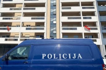 Zakulisne radnje tokom pretresa u Master kvartu Zakulisne radnje tokom pretresa u Master kvartu