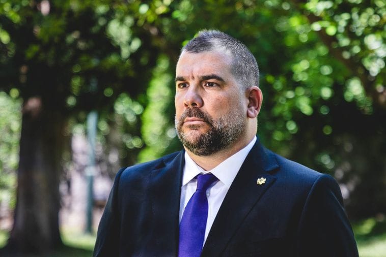 Krapović: Milatović opet pritiska Ustavni sud, meni ne pada na pamet da to radim Krapović: Milatović opet pritiska Ustavni sud, meni ne pada na pamet da to radim