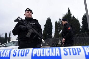Žabljak: Policija sinoć pojačala kontrole lica i vozila, izvršena i racija u noćnom klubu (FOTO)