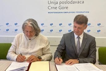 Zaključen na neodređeno vrijeme: Potpisan Granski kolektivni ugovor za djelatnost turizma i ugostiteljstva Zaključen na neodređeno vrijeme: Potpisan Granski kolektivni ugovor za djelatnost turizma i ugostiteljstva