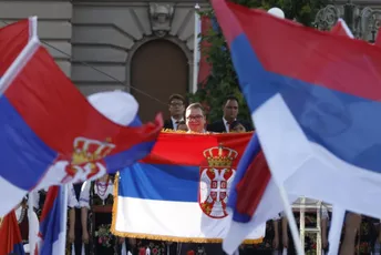 Vučić po Beogradu širio zastavu iz UN i poručio: Ovo jedinstvo će dovijeka trajati