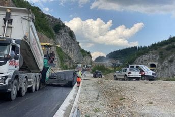 Radulović: Asfaltiranje puta Rožaje - Špiljani pri kraju, ispunili smo obećanje Radulović: Asfaltiranje puta Rožaje - Špiljani pri kraju, ispunili smo obećanje