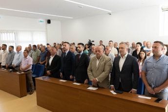 Živković: Sa nama se obračuvanaju i mediji i pravosuđe i ne uspijevaju u tome Živković: Sa nama se obračuvanaju i mediji i pravosuđe i ne uspijevaju u tome