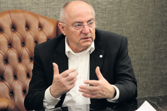 Juratović: O Srbiji poslije Vučića se razgovara u EU, alternativa su i studenti i opozicija