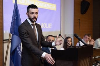 Živković najavio novi Kongres DPS-a: Kaže kako slijedi novi pristup Živković najavio novi Kongres DPS-a: Kaže kako slijedi novi pristup
