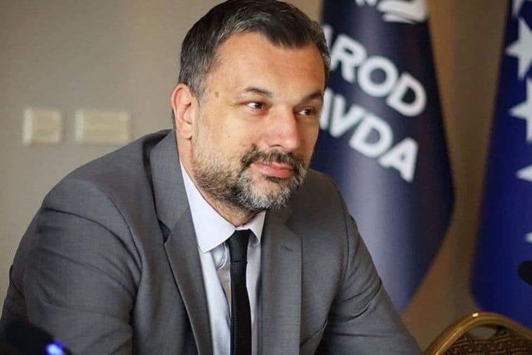 Konaković protjerao dvojicu službenika Ambasade Srbije iz BiH: Imaju 48 sati da napuste zemlju Konaković protjerao dvojicu službenika Ambasade Srbije iz BiH: Imaju 48 sati da napuste zemlju
