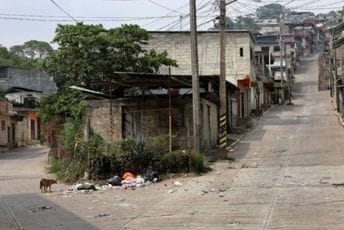 Cijeli grad u Meksiku raseljen zbog nasilja narko bandi Cijeli grad u Meksiku raseljen zbog nasilja narko bandi