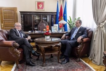 Ivanović sa Pičom: Crna Gora posvećena jačanju partnerstva sa Ujedinjenim Kraljevstvom Ivanović sa Pičom: Crna Gora posvećena jačanju partnerstva sa Ujedinjenim Kraljevstvom