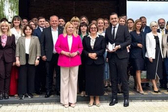 Vuković preuzeo predsjedavanje Upravnim odborom Centra za izvrsnost u finansijama Vuković preuzeo predsjedavanje Upravnim odborom Centra za izvrsnost u finansijama