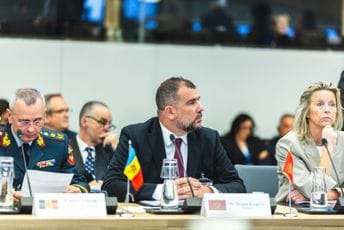 Krapović u Briselu: Crna Gora će nastaviti da podržava ukrajinski narod, uputili smo devet paketa pomoći do sada Krapović u Briselu: Crna Gora će nastaviti da podržava ukrajinski narod, uputili smo devet paketa pomoći do sada