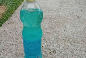 Još nema rezultata analize plave vode u Opštini Tuzi: Oko 200 domaćinstava nije prikopčano na vodovodni sistem Još nema rezultata analize plave vode u Opštini Tuzi: Oko 200 domaćinstava nije prikopčano na vodovodni sistem