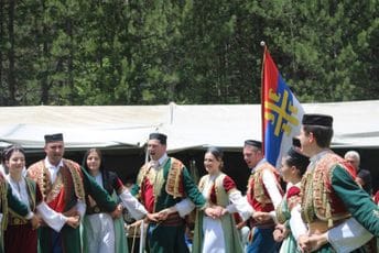 Godišnjicu bitke na Grahovcu obilježili srpskom trobojkom sa četiri ocila
