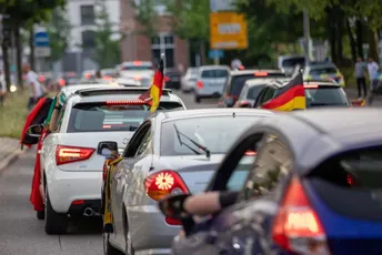 Njemački autoklub objavio upozorenje navijačima: Evo šta se ne smije imati na autu Ilustracija