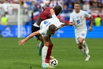 Belgija je na koljenima: Hrabri Slovaci slave, imali su i sreće, u grupi "E" će biti drame do kraja Belgija je na koljenima: Hrabri Slovaci slave, imali su i sreće, u grupi "E" će biti drame do kraja