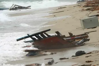 Dva brodoloma kod obala južne Italije: Najmanje 11 poginulih, 66 nestalih Ilustracija