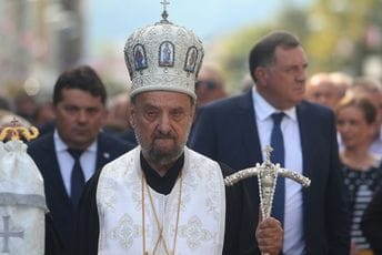 Nastavljena praksa nagrađivanja episkopa umiješanih u ratne zločine: "Đavoljem vladici" orden šumaričkih mučenika?! Nastavljena praksa nagrađivanja episkopa umiješanih u ratne zločine: "Đavoljem vladici" orden šumaričkih mučenika?!