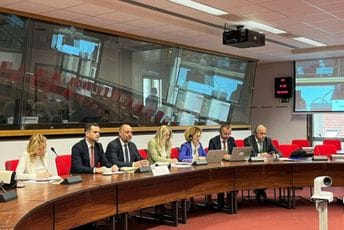 Zenović: Intenziviramo aktivnosti na ispunjenju završnih mjerila u sektorskim poglavljima sa ciljem privremenog zatvaranja poglavlja Zenović: Intenziviramo aktivnosti na ispunjenju završnih mjerila u sektorskim poglavljima sa ciljem privremenog zatvaranja poglavlja