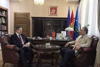 Ivanović sa Emerijem: Zajedničke vrijednosti temelj daljeg jačanja bilateralne saradnje Ivanović sa Emerijem: Zajedničke vrijednosti temelj daljeg jačanja bilateralne saradnje