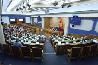 Sjednica Skupštine prekinuta, nastavak sjutra Sjednica Skupštine prekinuta, nastavak sjutra