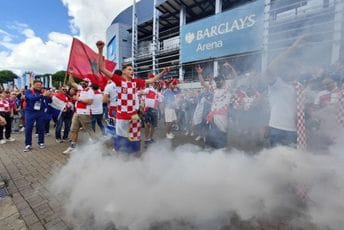 Mračna strana Eura: Albanski i hrvatski navijači skandirali "Ubij Srbina" Mračna strana Eura: Albanski i hrvatski navijači skandirali "Ubij Srbina"