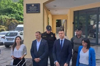 Radović: U toku obračun kriminalnih grupa, imali smo operativne podatke da do ovoga može doći; Šćepanović: Više rezultata nakon vještačenja Radović: U toku obračun kriminalnih grupa, imali smo operativne podatke da do ovoga može doći; Šćepanović: Više rezultata nakon vještačenja