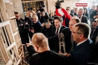 Drastičan gubitak u prvoj godini poslovanja: Željezara lani bila u minusu 3,5 miliona eura Drastičan gubitak u prvoj godini poslovanja: Željezara lani bila u minusu 3,5 miliona eura