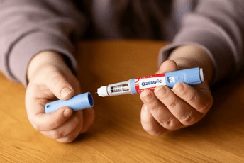 Popularan kao sredstvo za mršavljenje: Svjetska zdravstvena organizacija upozorava na opasnost lažnog Ozempika Popularan kao sredstvo za mršavljenje: Svjetska zdravstvena organizacija upozorava na opasnost lažnog Ozempika