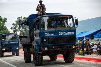 Centralnoafrička Republika: Evropljaninu prijeti doživotni prinudni rad, optužuju ga za podršku državnom udaru Centralnoafrička Republika: Evropljaninu prijeti doživotni prinudni rad, optužuju ga za podršku državnom udaru