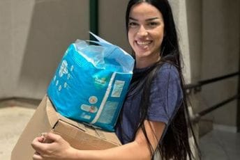 Humanitarna akcija Fondacije Volonteri Crne Gore: Podijeljeni paketi pomoći sa hranom i sredstvima za njegu beba Humanitarna akcija Fondacije Volonteri Crne Gore: Podijeljeni paketi pomoći sa hranom i sredstvima za njegu beba