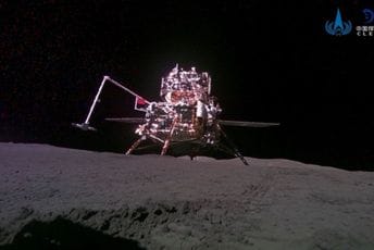 Sinhua: Kineska sonda na Zemlju donijela uzorke sa tamne strane Mjeseca