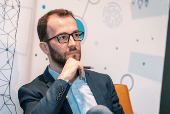 Nova rješenja o slobodnom pristupu informacijama na čekanju; Sošić: Sramota je i Skupštine i Vlade što do danas nemamo novi zakon Nova rješenja o slobodnom pristupu informacijama na čekanju; Sošić: Sramota je i Skupštine i Vlade što do danas nemamo novi zakon