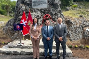Đurašković: Belvederske demonstracije simbol otpora i slobode utkane u najvrednije stranice crnogorske istorije Đurašković: Belvederske demonstracije simbol otpora i slobode utkane u najvrednije stranice crnogorske istorije