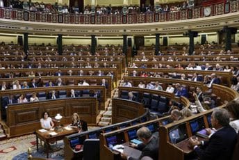 Pudždemonova inicijativa nije prošla: Španski parlament neće odlučivati o priznanju Kosova Pudždemonova inicijativa nije prošla: Španski parlament neće odlučivati o priznanju Kosova