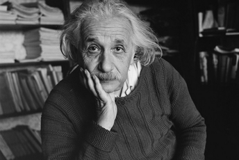 Pismo slavnog naučnika Alberta Ajnštajna o atomskoj bombi uskoro na aukciji Pismo slavnog naučnika Alberta Ajnštajna o atomskoj bombi uskoro na aukciji