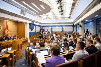 Za 41 poslanik, protiv jedan: Usvojena Rezolucija o genocidu u Jasenovcu